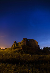 Fototapeta premium Jurrasic Castle at night