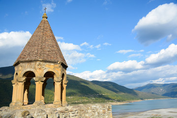 Fototapeta na wymiar Ananuri fortress in Georgia
