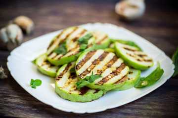 grilled zucchini slices with garlic and spices
