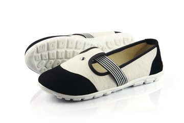 Indian made ladies casual shoes	