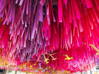 decoration multi color hanging paper on ceiling