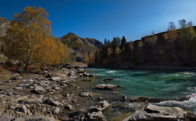 Russia. mountain Altai. Late autumn on the Chuya river along the Chuya tract.