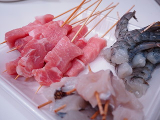  Preparing meat and seafood dishes