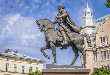 Fototapeta na wymiar Monument to the King Daniel of Galicia, located in historic part of Lviv, Ukraine