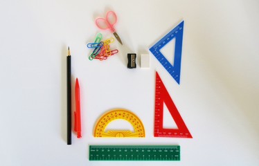 文具　学習　えんぴつ　定規　クリップ