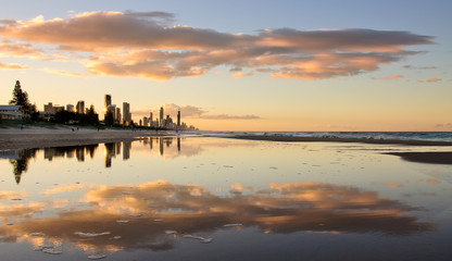 Obraz premium Sunset reflection Gold Coast Australia