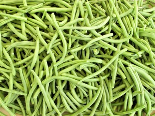 STRING BEANS IN AN OUTDOOR MARKET
