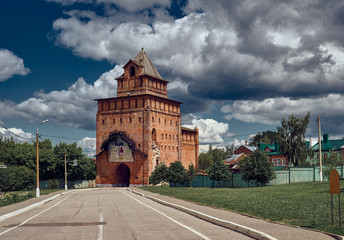 Fototapeta na wymiar Kolomna Kremlin, view of the main, Pyatnitsky Gate or Spassky Tower, 1525-1531