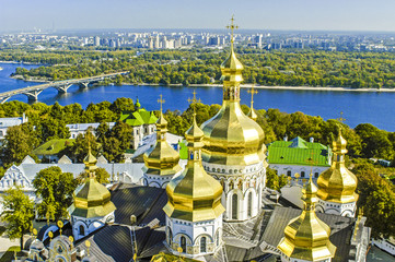 Obraz premium Kiew, Höhlenkloster, Fluss Dnepr, Ukraine