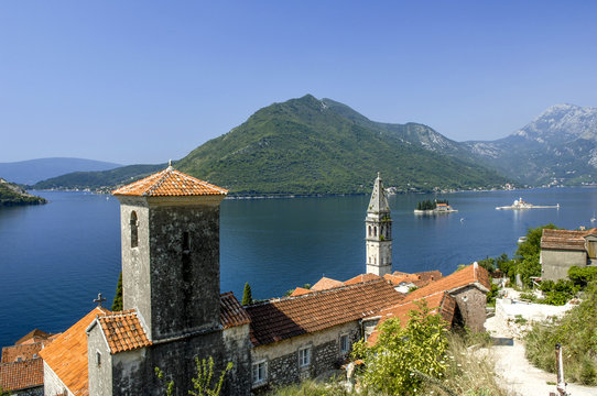 รูปภาพSerbien-Montenegro – เลือกดูภาพถ่ายสต็อก เวกเตอร์ และวิดีโอ127 ...