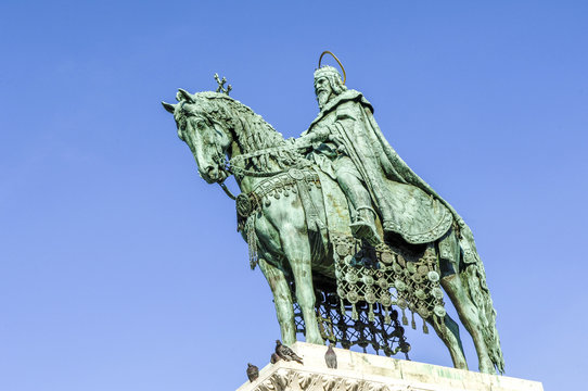 Budapest, Fischerbastei, Halaszbastya, Statue vom K&ouml;nig Hl. Ste