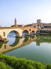 Obraz premium Verona, Castelvecchio und Ponte Scaligero, Italien
