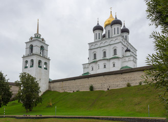 Fototapeta na wymiar Pskov Kremlin. Russia