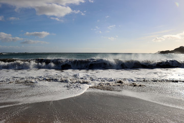 Escena de playa norte de Menorca