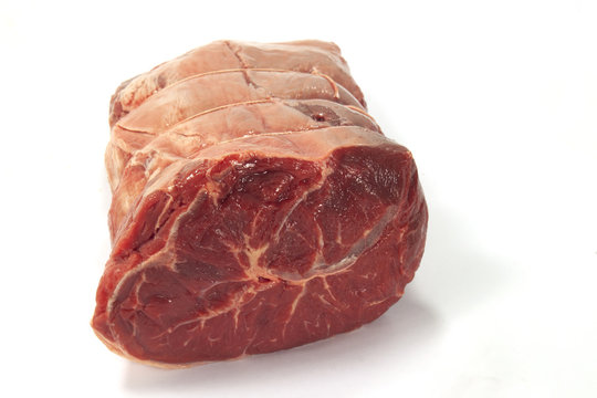 pezzo di carne di manzo per il brodo detto cappello di prete