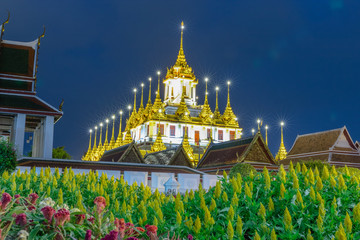 Fototapeta premium Night photography of Loha Prasat Temple in Bangkok