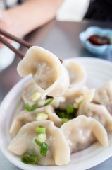 eat boiled jiaozi