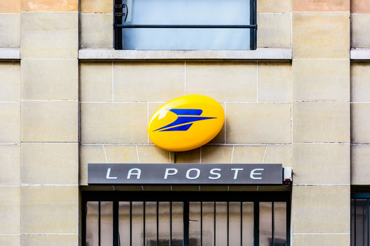 La poste france hi-res stock photography and images - Alamy