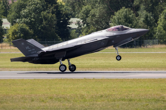 F35 Bilder – Durchsuchen 1,585 Archivfotos, Vektorgrafiken und Videos ...