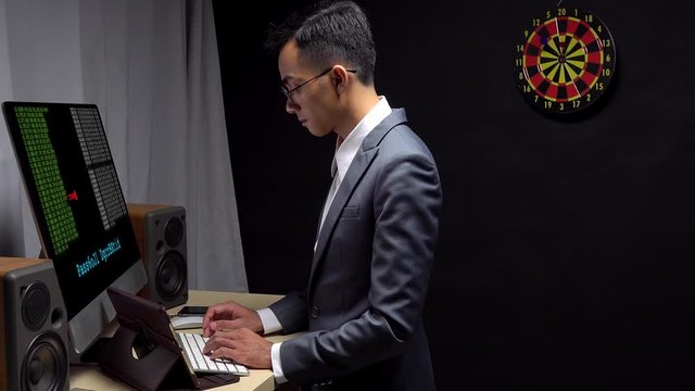 Business owner runs a security scan and learns that his password was decrypted by a hacker