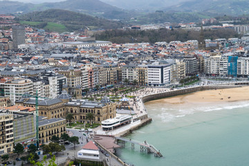 Naklejka premium Panoramic view of the San Sebastian waterfront