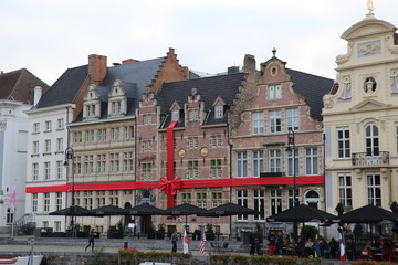 Fototapeta premium Façade d'un immeuble traditionnel de Gand