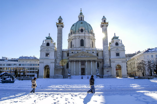 Karlskirche, Wien im Winter, Schnee, Jänner 2003, Österreich,
