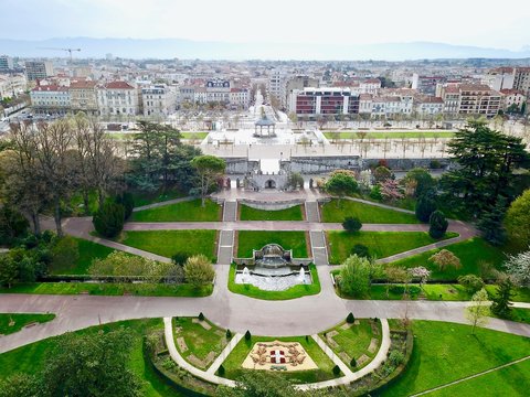 Fototapeta Parc Jouvet à Valence, Drôme, Auvergne-Rhône-Alpes