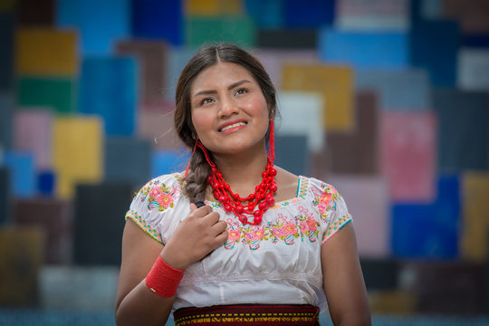 Mujer latina empoderada