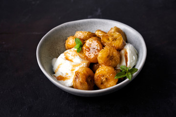 icecream and fried bananas