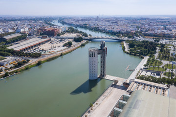 Obraz premium Aerial view of the Torre Schindler Building in Seville