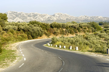 Kurvige Landstrasse, Frankreich, Provence, les Baux Provence