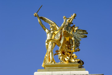 Fototapeta na wymiar Paris, Pont Alexandre III, Frankreich