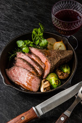 最高級ローストビーフ　Freshly made roast beef