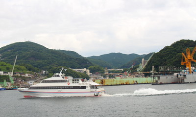 高速連絡船　High Speed Ferry