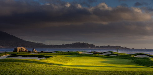 coastline golf course in California