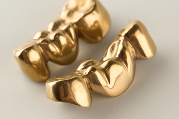 Steel artificial dental crown