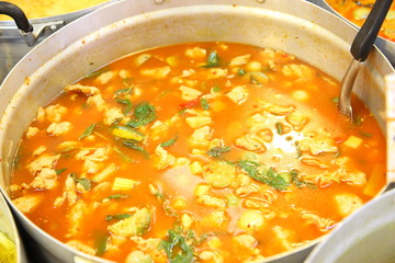 Thai food is popular to eat