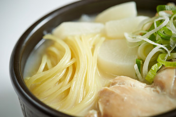 Chicken and white radish noodle 