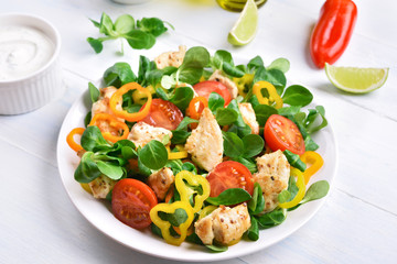 Vegetable salad with chicken meat