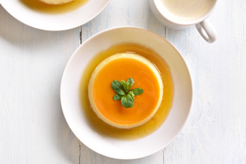 Caramel custard pudding