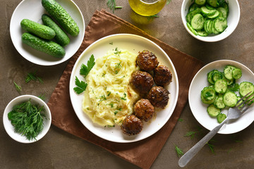 Minced meat cutlets with mashed potatoes