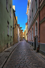 Fototapeta na wymiar narrow street in old town of tallinn