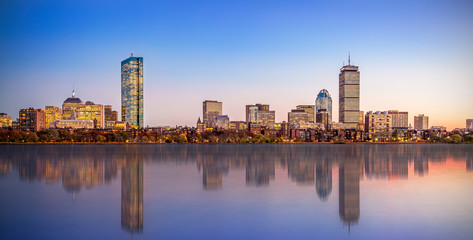 Boston in Massachusetts, USA at Night - obrazy, fototapety, plakaty