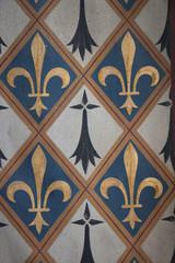 azulejo con flor de lis © Carles