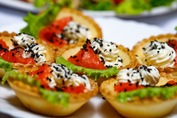 bruschetta with tomato and basil