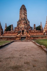 Fototapeta premium Wat Chaiwatthanaram temple in Ayutthaya Historical Park, Thailand