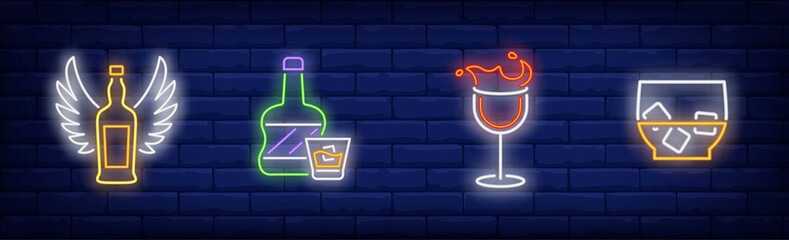 Alcoholic drinks neon sign set © RedlineVector