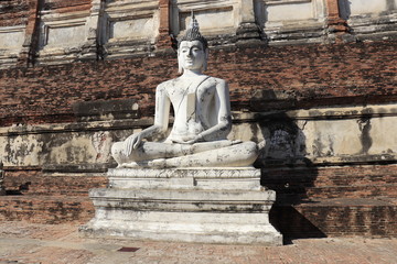 Obraz premium A beautiful view of buddhist temple in Ayutthaya, Thailand.
