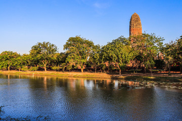 Fototapeta na wymiar A beautiful view of Ayutthaya city in Thailand.